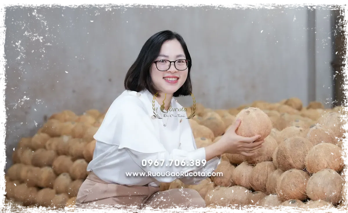 Mua rượu dừa truyền thống – hương vị từ nét đẹp dân gian