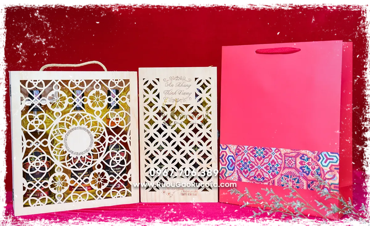 Set rượu táo mèo – mơ rừng cho Tết thêm tưng bừng