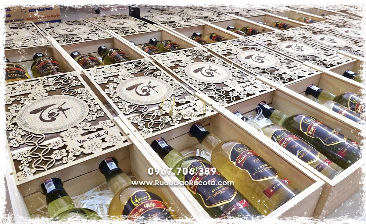 Set Quà Rượu Tết Dành Cho Cá Nhân Và Doanh Nghiệp: Món Quà Gửi Gắm Tinh Thần Ngày Xuân