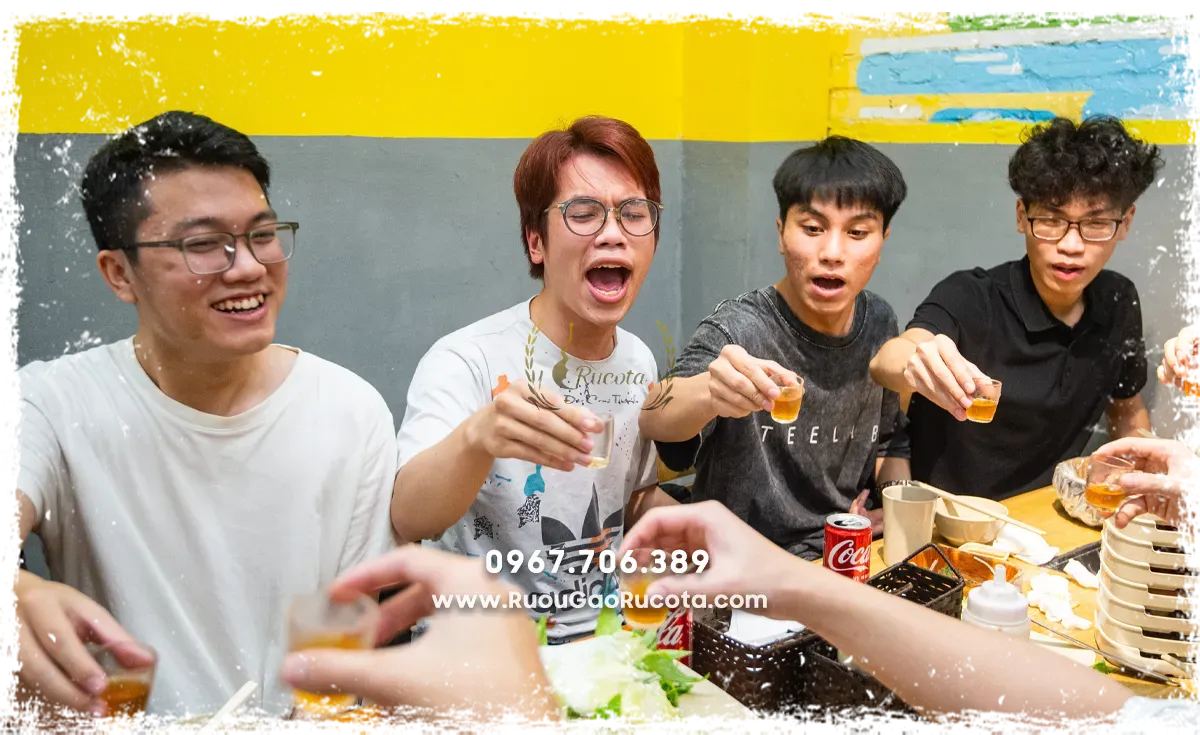 Năm Mới Xum Vầy, Cùng Nhau Uống Chén Rượu Mơ Rừng Thượng Hạng