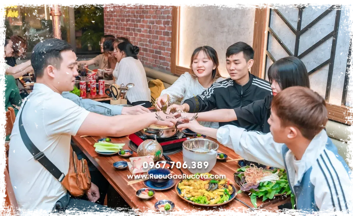 Các Loại Rượu Tết Có Thể Mua Ngay Tại Hà Nội: Quà Biếu Ý Nghĩa