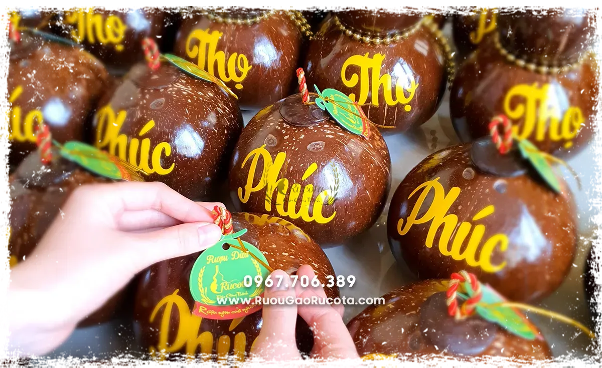 Rượu Dừa Phát Lộc – Món Quà Tinh Tế Mang Ý Nghĩa Tài Lộc