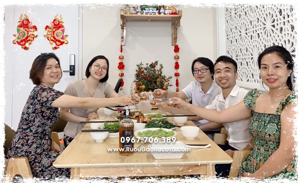 Các Loại Rượu Tết Có Thể Mua Ngay Tại Hà Nội: Quà Biếu Ý Nghĩa